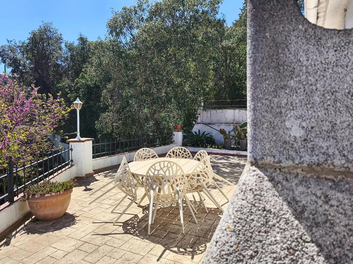 Holiday home Villa Marie, 8 Pers, Green Zone, Private Vilobi D'onyar