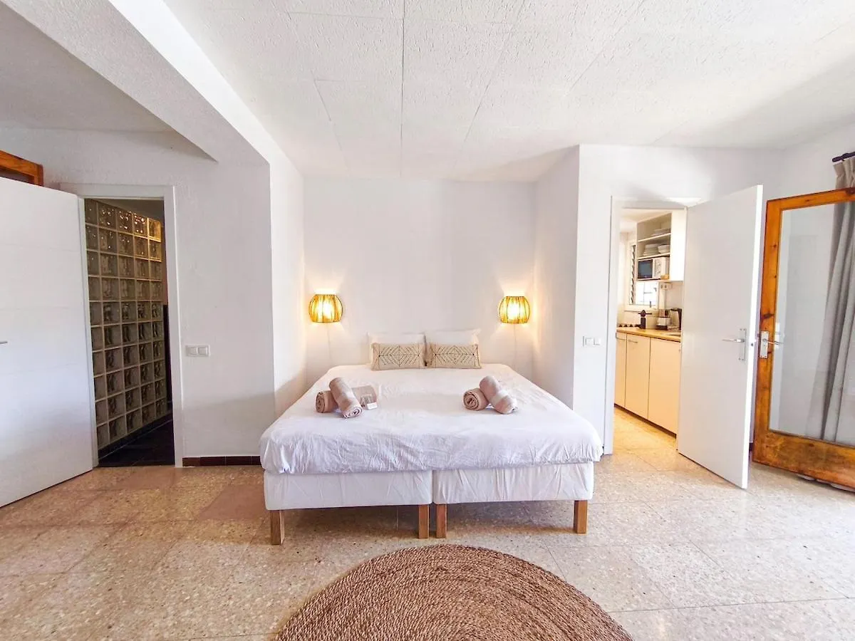 Holiday home Villa Marie, 8 Pers, Green Zone, Private Vilobi D'onyar